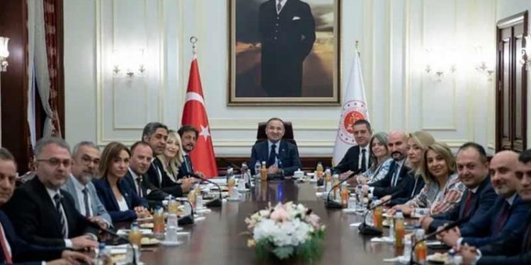 TBB ve baro başkanlarından Bakan Bozdağ’a ziyaret