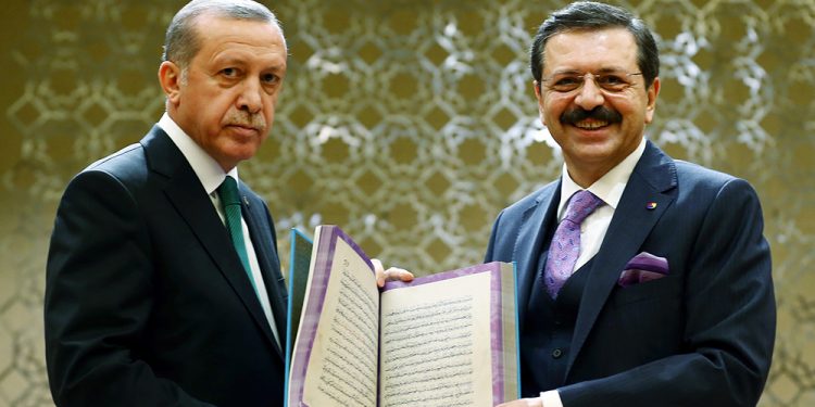 TOBB Başkanı Hisarcıklıoğlu: Krediye ulaşmak zorlaştı, bankalar daha duyarlı olmalı