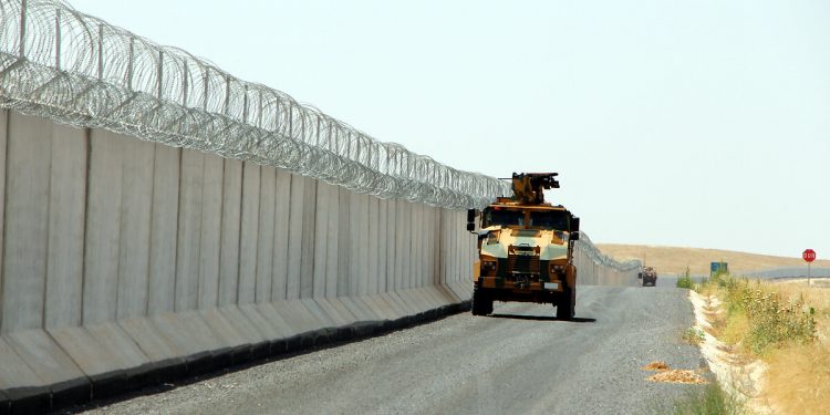 TOKİ’nin sınıra ördüğü duvarın ihalesi de AKP’li isme