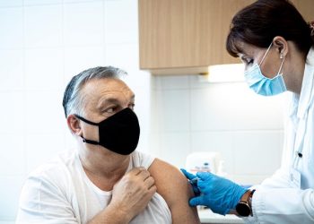 TTB: Aşılamanın ihmali, yeni bir dalgayı kaçınılmaz kıldı