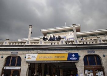 TÜGVA'dan İBB’nin geri almak istediği Büyükada İskelesi’nde yaz okulu