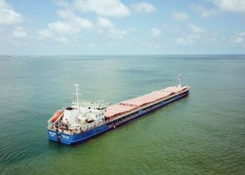 Tahıl yüklü gemi, Sakarya'dan ayrılıp Rusya'ya geri dönüyor