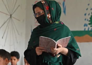 Taliban'dan Finans Bakanlığı'nda çalışan kadınlara: Sizi kovabilmemiz için yerinize çalışacak erkek bulun