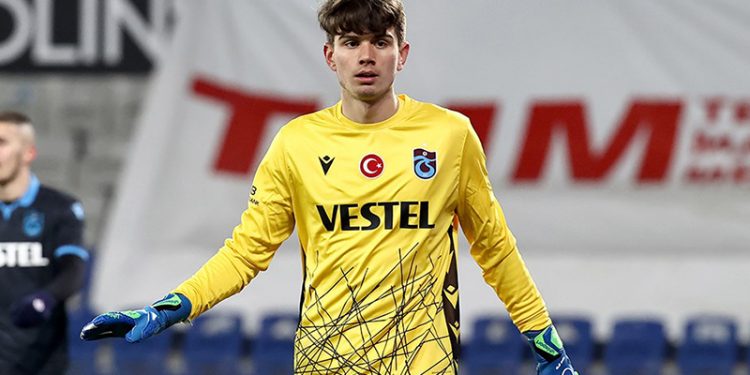 Trabzonspor’un YKS’de derece yapan kalecisi Kağan Moradaoğlu: Hukuk veya psikoloji okumak istiyorum
