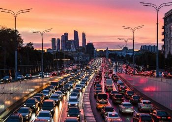 Trafiğe kaydı yapılan araç sayısı düştü: Erdoğan, 'Herkesin altında arabası var maşallah' demişti