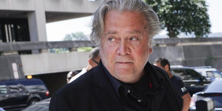 Trump’ın gayriresmi baş danışmanı Steve Bannon suçlu bulundu