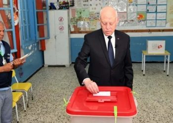 Tunus'ta  anayasa değişikliği önerisi kabul edildi