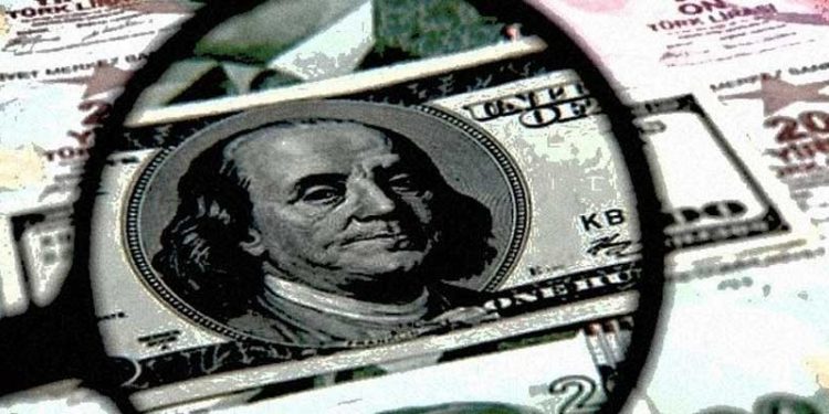 Türk Lirası yılın ilk yarısında dolar karşısında yüzde 26 değer kaybetti