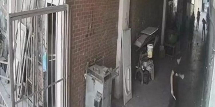 'Ücret' tartışmasında patronunu bıçaklayarak öldürdü