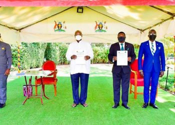 Uganda Devlet Başkanı, muhalif lideri Adalet Bakanı olarak atadı