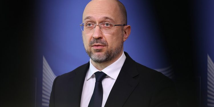 Ukrayna Başbakanı Şmıgal, ülkenin kalkınması için 750 milyar dolar gerektiğini söyledi