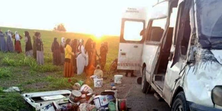 Urfa'da tarım işçilerini taşıyan araç kaza yaptı: 2 ölü, 17 yaralı