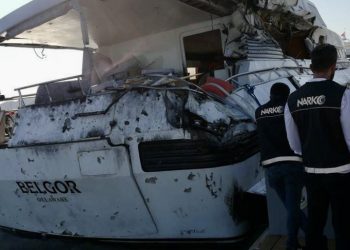 Uyuşturucu yüklü yat, Sahil Güvenlik’le çatıştı