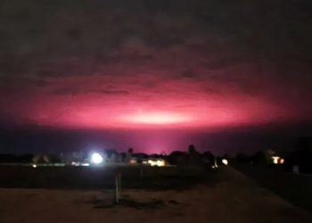 'Uzaylı istilası' sanılan pembe gökyüzünün nedeni belli oldu