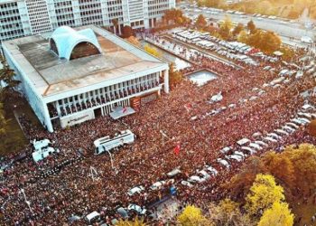 Vali Yerlikaya, 15 Temmuz paylaşımında 'İmamoğlu' detayını sildi