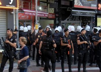 Valilik açıkladı: İstanbul'daki Suruç anmasında 106 kişi gözaltına alındı