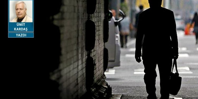 Yalnızlaşan ülkem