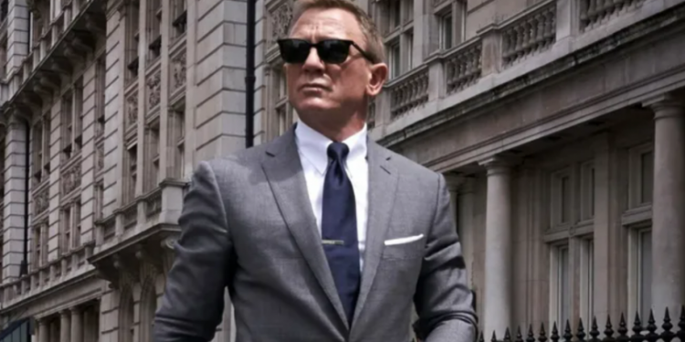 Yapımcısı, yeni James Bond filmi için tarih verdi