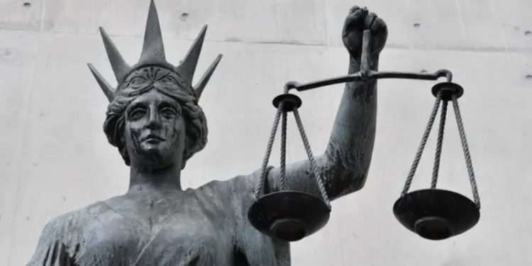 Yeni Zelanda'da 15 yaşında bir çocuk, cinayet sebebiyle müebbet hapis cezasına çarptırıldı