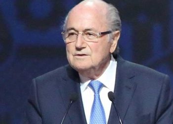 Yolsuzlukla suçlanan Blatter ve Platini yargılandıkları mahkemede suçsuz bulundu