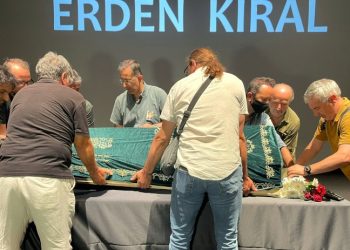 Yönetmen Erden Kıral için cenaze töreni düzenlendi