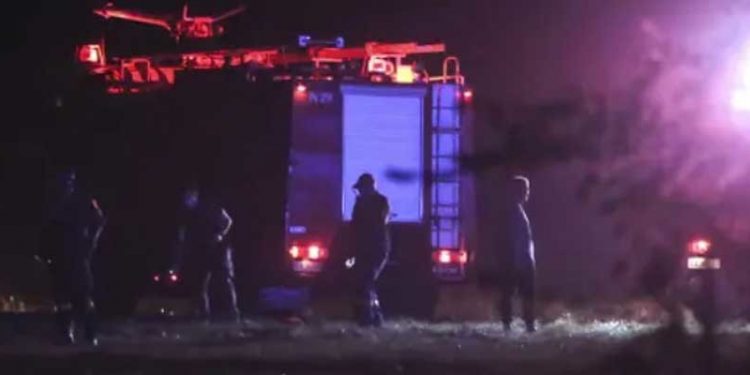 Yunanistan'da "tehlikeli kargo" taşıyan uçak düştü, patlamalar saatlerce devam etti