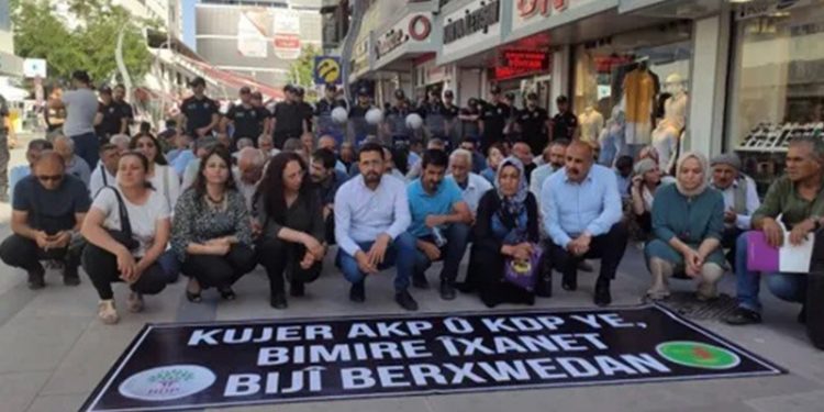 Zaho bombardımanı Van'da protesto edildi