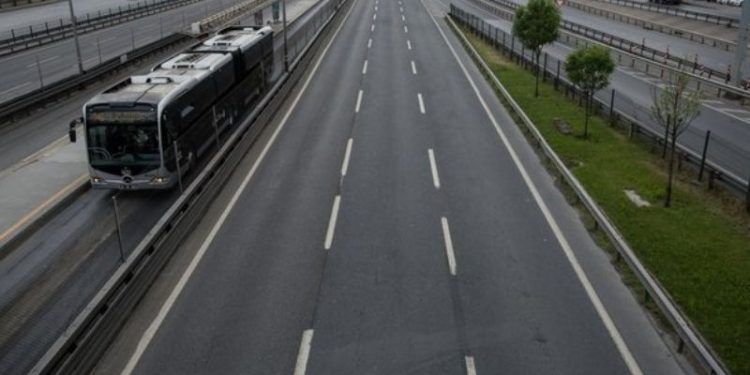 Zam etkisi: 10 araç sahibinden dokuzu kontağı açmıyor