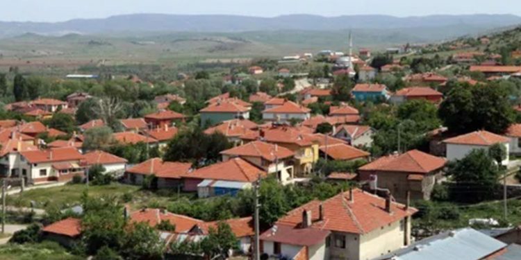 Çankırı Dodurga'da 13 yılın ardından yapılan seçimde belediyeyi AKP aldı