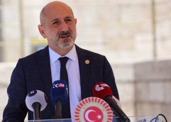 Öztunç, hastane randevu sisteminin araştırılmasını istedi: Yurttaş randevu için milletvekilini arıyor