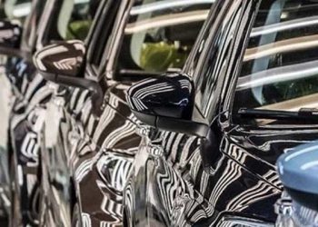 İlk 6 ayda otomobil ve hafif ticari araç satışları yüzde 9,3 azaldı