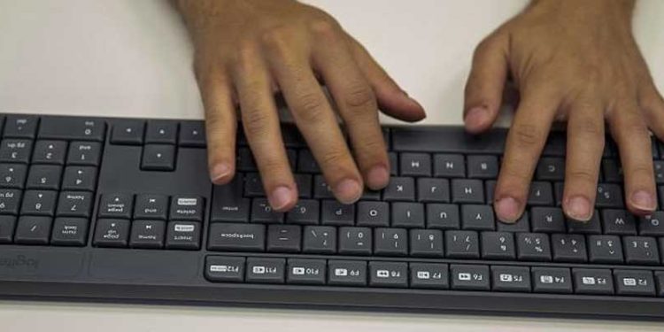 İran: Siber tehditler nedeniyle bankacılık sistemine erişim engellendi