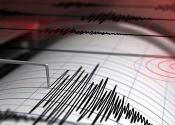 İran'da arka arkaya 3 deprem: Ölü ve yaralılar var