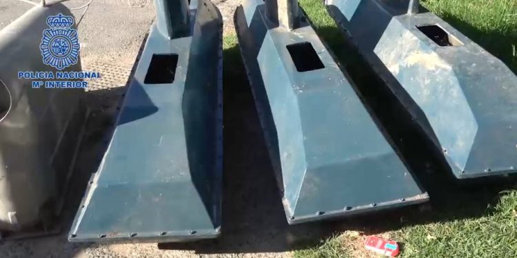 İspanya Polisi, uyuşturucu kaçırmakta kullanılan insansız denizaltı yakaladı