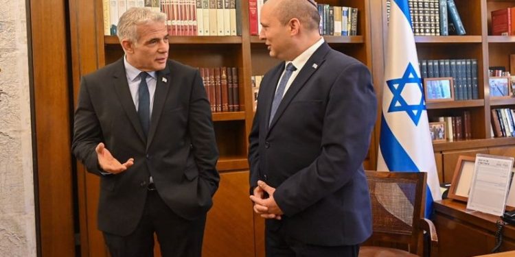 İsrail’de yeni Başbakan Yair Lapid oldu