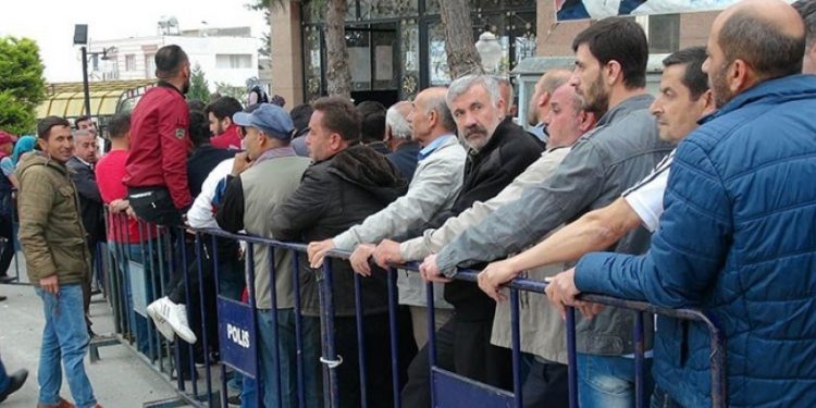 İşsizlik ödeneğine rekor başvuru