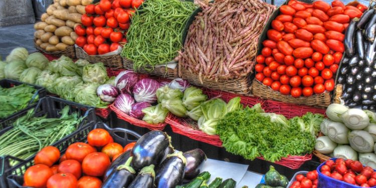 ‘372 üründe pestisit çıktı: Muhtemel gıda skandalları örtbas mı ediliyor?’