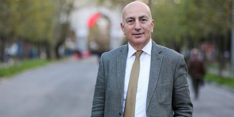 ‘Muhalefet için şu an en tehlikeli şey popülizmdir’