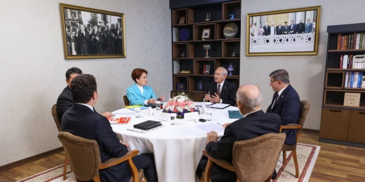 Muhalefet Seçimlerde Birliktelik Mesajı Verdi