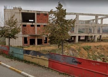 10 bin okul projesi enflasyona takıldı