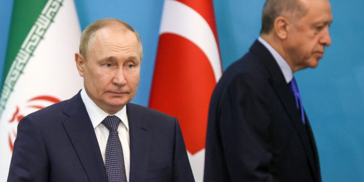 18 gün içinde ikinci görüşme: Soçi'ye giderken Erdoğan ve Putin'in çantalarında neler var; liderler yine birbirini bekletecek mi?