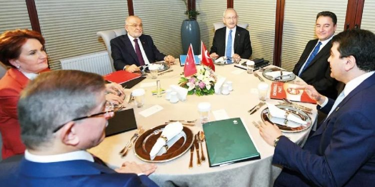 308 aydından muhalefete Suriye çağrısı: Suça ortak olmayın