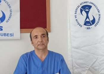 Sağlık emekçileri ek ödeme yönetmenliğine tepki gösterdi
