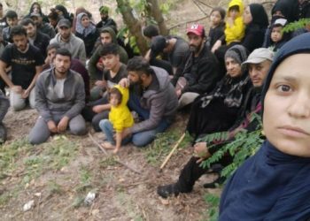 Sınırda mahsur kalan mülteciler: Ölüme terk edildik