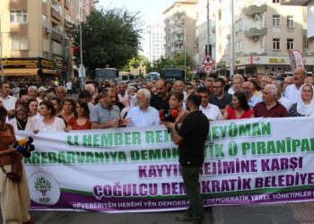 Diyarbakır’da kayyım protestosu: İrade gaspına ses yükseltilmeli