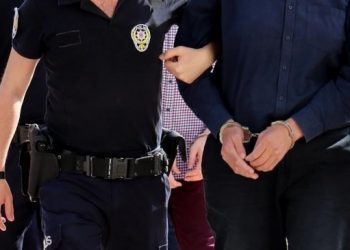 Mersin’de 5 gözaltı