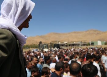 Derik’te yaşamını yitiren 20 kişi defnedildi