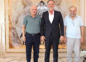 Yolsuzluktan tutuklanıp bırakıldı, oğlunu AKP’li belediyeye yerleştirdi