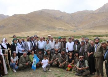 HDP’den Feraşin’de halk ziyareti