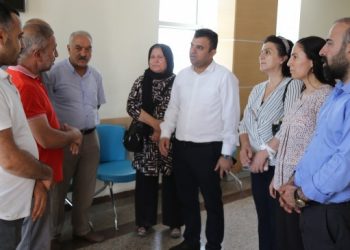 HDP, askeri cisim patlamasında ağır yaralanan Uluğ’un ailesini ziyaret etti